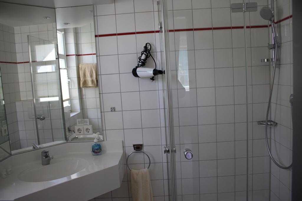 Hotel Rebstöckle Hagnau Rum bild
